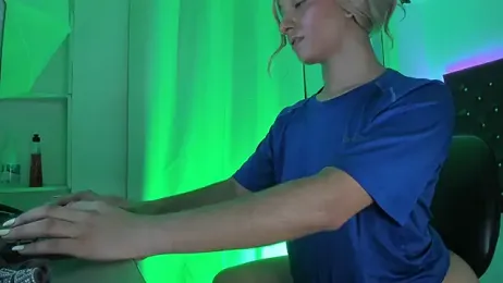 BellaRoge webcam model stream image