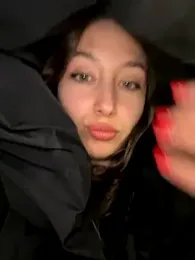 ICrazyOneIRL webcam model stream image