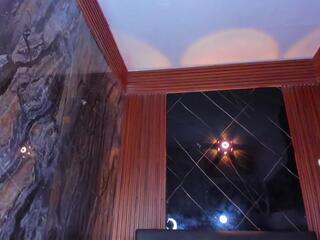 Edward Longg webcam model stream image