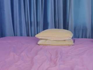 ilonaholmes webcam camsoda model stream image