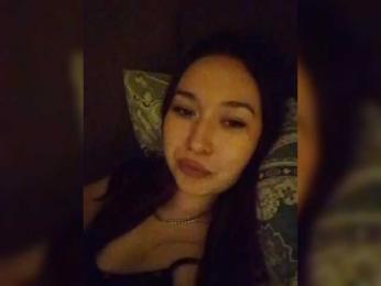 Estetka webcam model stream image