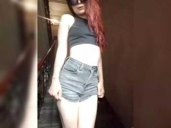 Estetka webcam model stream image