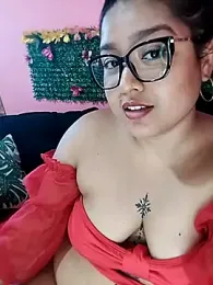 DianaGom webcam model stream image