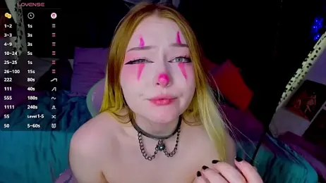 ElswythCovil webcam model stream image