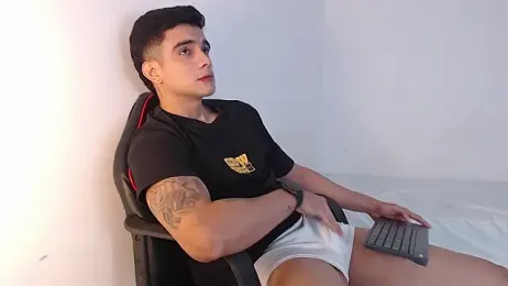adam_levis17 webcam model stream image