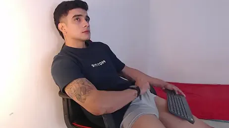 adam_levis17 webcam model stream image