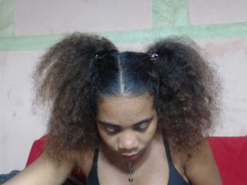 AlineEdena webcam bongacams model stream image