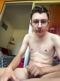 Leolignio webcam stripchat model stream image