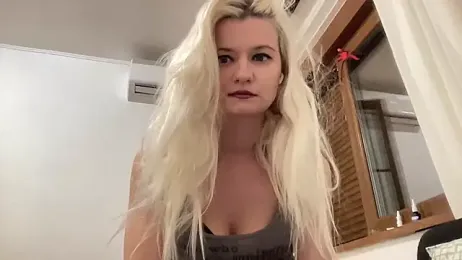 Onika_Love webcam stripchat model stream image