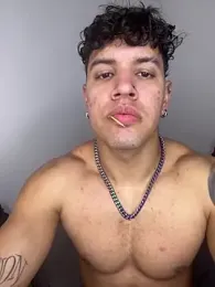 amenadiel_fire webcam model stream image