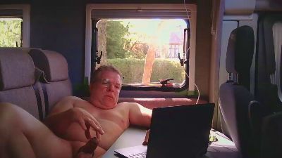 erleichtbi webcam model stream image