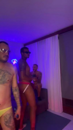 LatinCanarios webcam model stream image