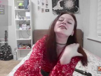 LoiseLovetto webcam model stream image