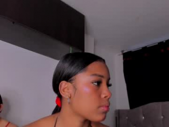 game_with_lesbians_ webcam model stream image