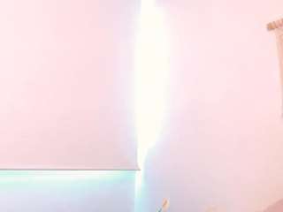 alice-fox webcam model stream image