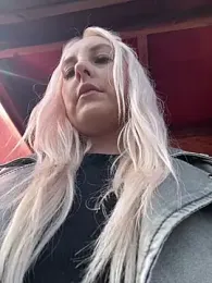 MerlinDave webcam model stream image