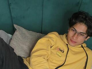 Aaron Ez webcam model stream image