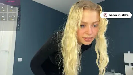 Mozaly webcam stripchat model stream image