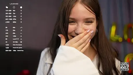 MiaHyzard webcam model stream image