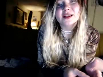 kipsy420 webcam model stream image