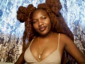 ChocolataPeach webcam bongacams model stream image