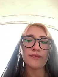 Mina_Express webcam model stream image