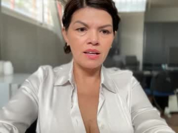 carlaconnortv webcam model stream image