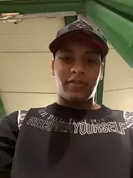 IsaacBlack_ webcam model stream image
