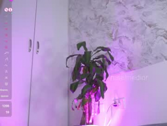 roselinedior webcam model stream image