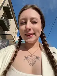 cuteperseon webcam model stream image