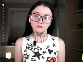 sweetyoops webcam model stream image