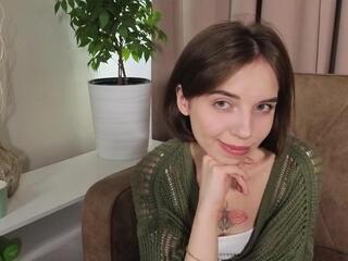 Serena Forry webcam model stream image
