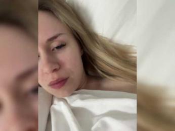 ari_ webcam model stream image