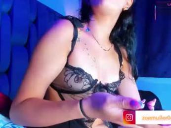 zoe_axel1 webcam chaturbate model stream image