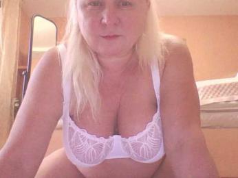 MiraRobens1 webcam bongacams model stream image