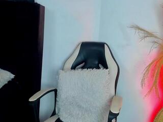 Noah Brown webcam model stream image