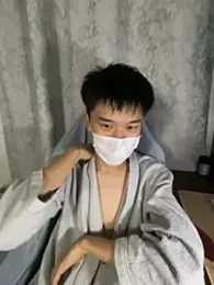 Zhang_yiovo webcam stripchat model stream image