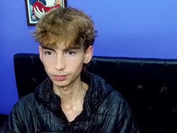 ttimy_x_boy webcam model stream image