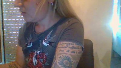 Cherry_MrWolf webcam cam4 model stream image
