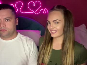 deeplookscouple webcam model stream image
