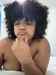 Rizos_hot_official webcam model stream image