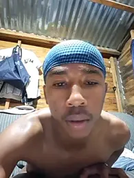 Peterveero12 webcam stripchat model stream image