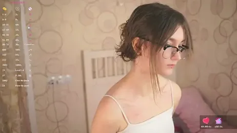 DongMolt webcam stripchat model stream image