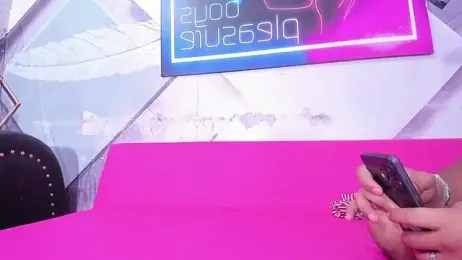 Roman_cute webcam model stream image