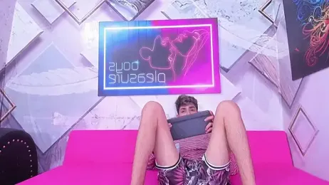 Roman_cute webcam model stream image