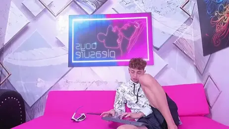 Roman_cute webcam model stream image