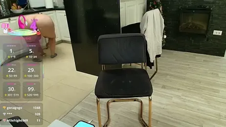 Layla- webcam model stream image