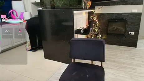 Layla- webcam model stream image