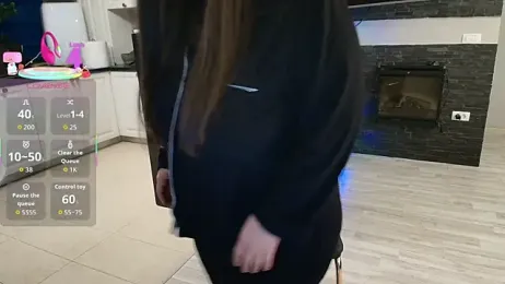 Layla- webcam model stream image