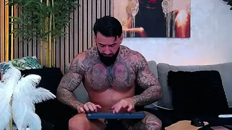 masterkingofmusclee webcam preview